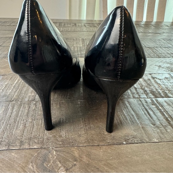 Mootsies Tootsies Black Patent Leather Pump Size 8 1/2 - Picture 6 of 8